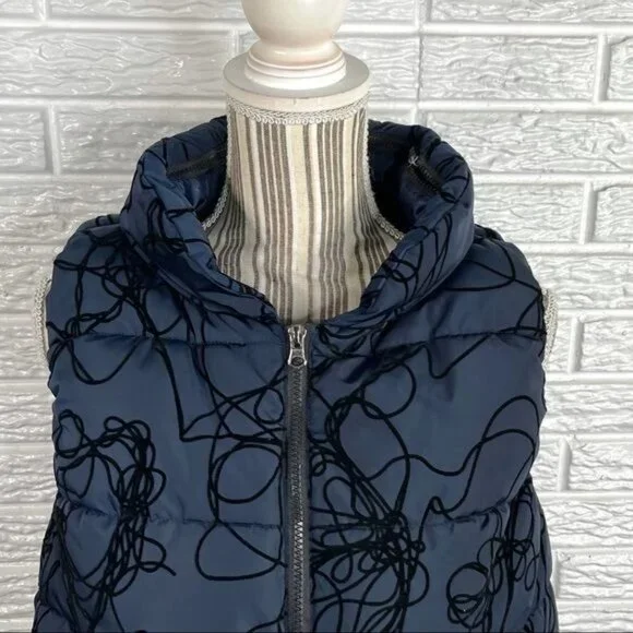 Calvin Klein Performance Puffy Blue Vest Black Velvet Squiggles Size Medium - Picture 2 of 9